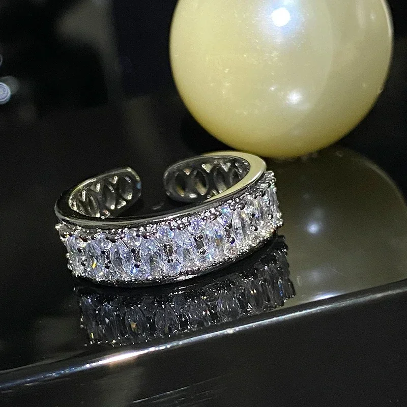 

MDLFES Moiss1n Diamond Style Exodus Princess New Cuic Zirconia Ring Gold Plated Niche Sparkling