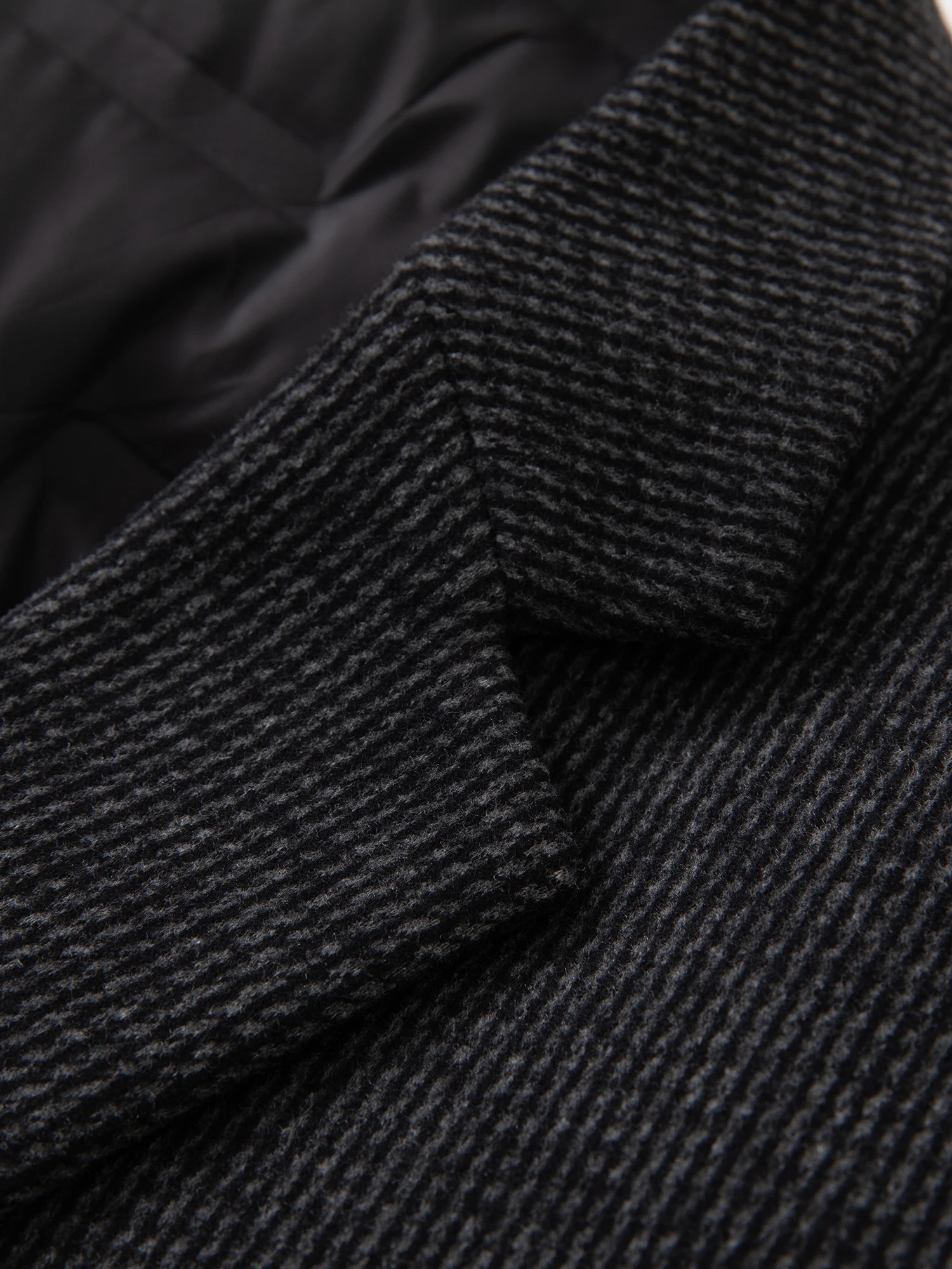 

High-End Goose down Filled Men's Winter Busin Casual Warmth Jaet Polyester Fiber Non-Iron Treaent 3D Stereo Design