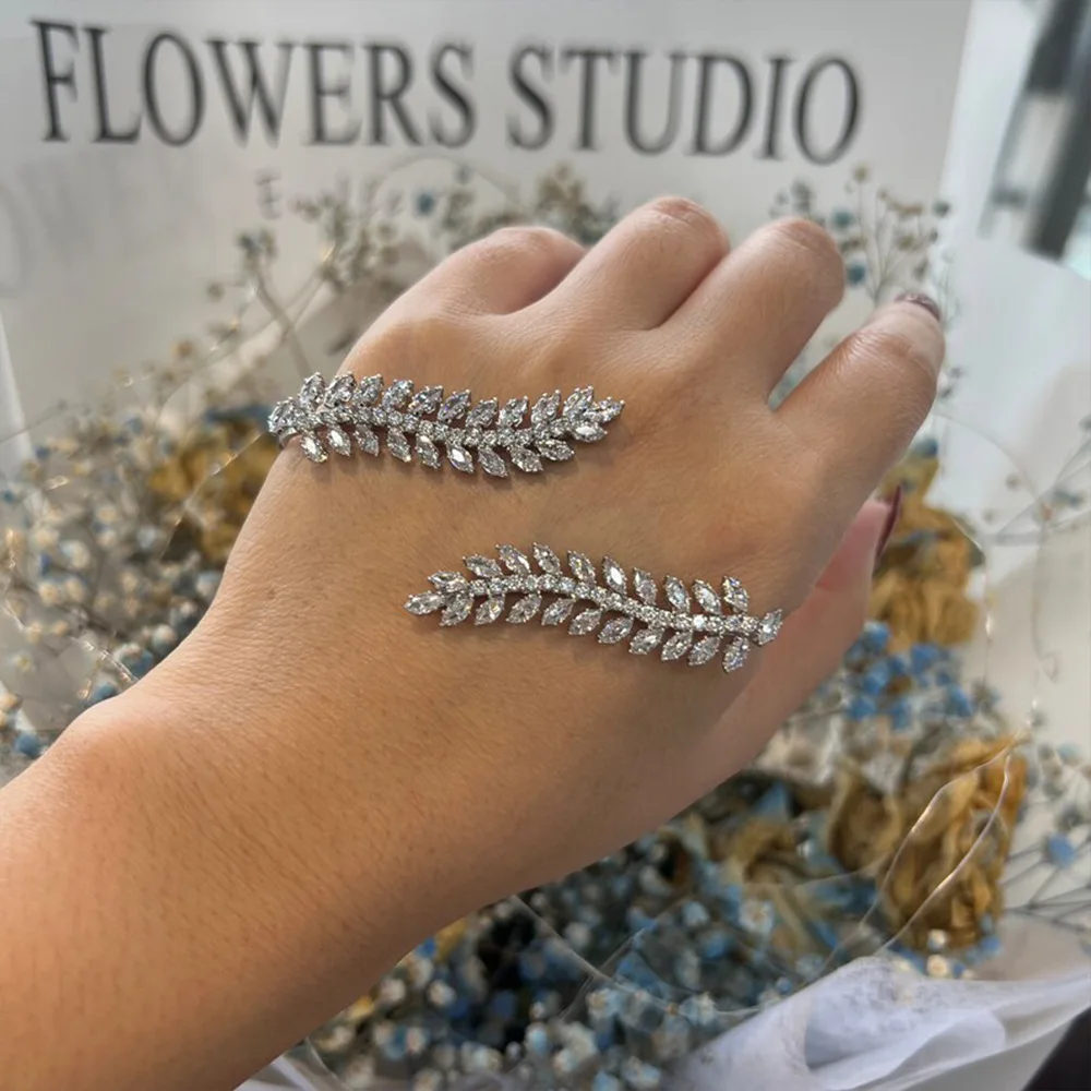 

Leaf Leaves Hand Bracelet for Women Party Jewelry Fashion Cuff Adjustable Accessory AAAAA Cubic Zirconia Bride Wedding Gifts