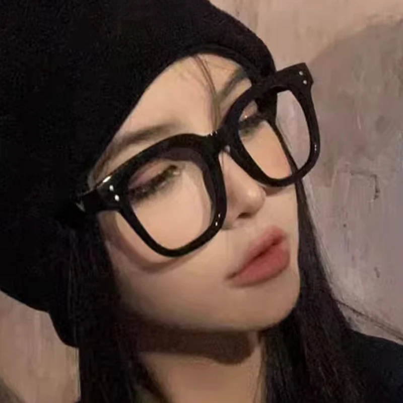 New Light Frame Anti Blue Glasses Transparent Optical Glasses Women Men Square Eyewear Blocking Eyeglasse Spectacle Eyeglasses view 2