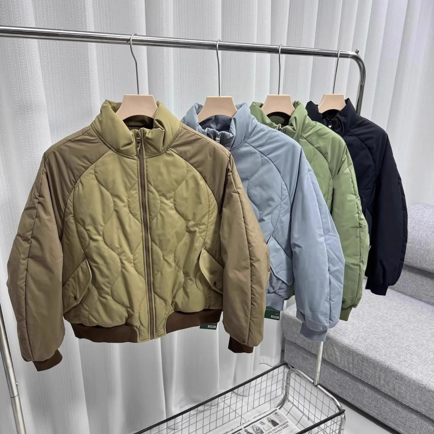 

Dai Yang! Banana Home Retro American Pilot Jacket Quilted Vest Warm like down Cotton Coat Short Outerwear for Ladies