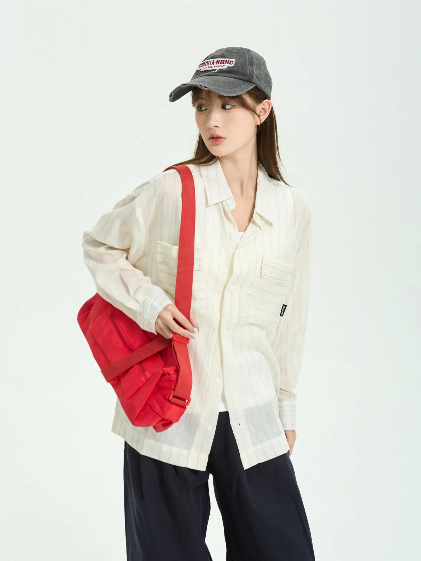 

Свободная женская блузка с длинным рукавом в уличном стиле, простая, с вертикальными полосками, весна 2026, модный повседневный топ в студенческом стиле