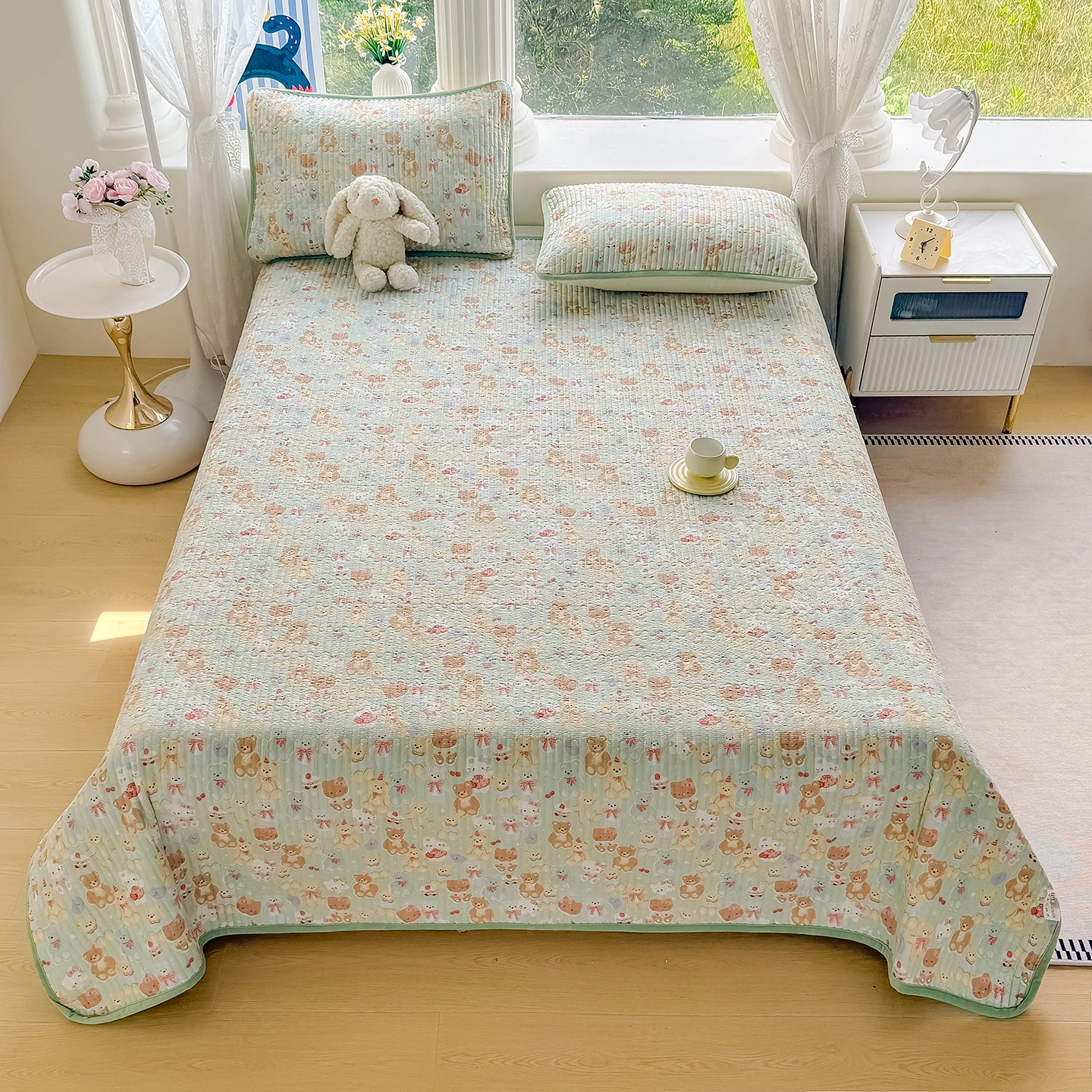 1pc Skin-friendly Bed Cover Cartoon Printed Bedspread Single/Double/King Size Bedsheet Soft Bedspreads cubrecama (No Pillowcase)