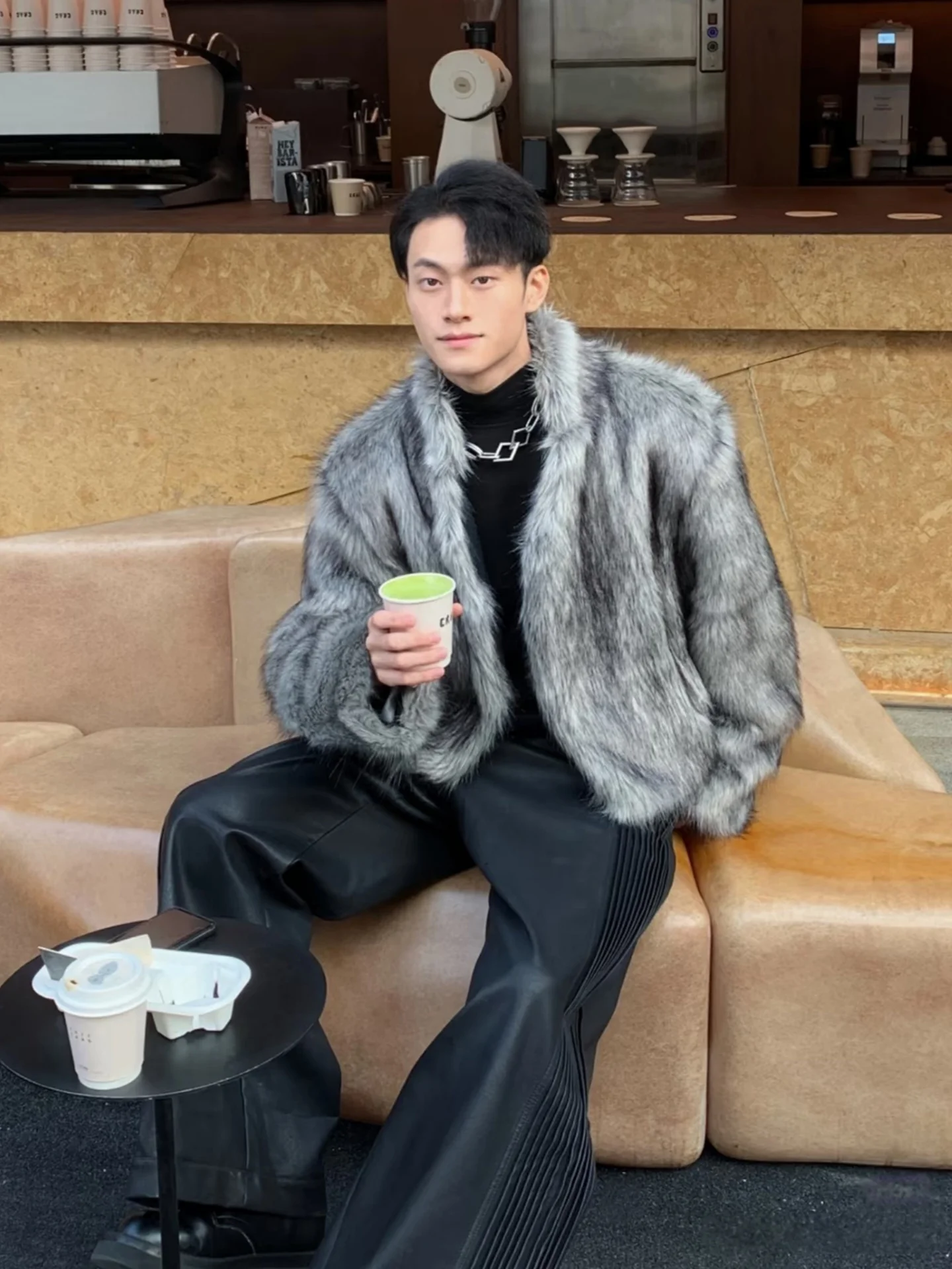 

Мужская короткая куртка из искусственного меха, хлопковое пальто, теплое, в корейском стиле, зимнее, повседневное, свободного кроя, с длинными рукавами, с воротником-стойкой