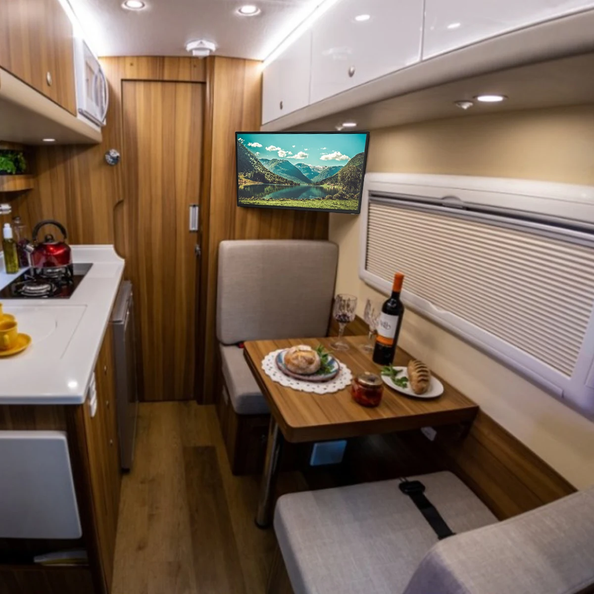 1080P FHD RV TV Built-in HiFi Speaker FM Radio LED TV With WIFI 3D COMB FILTER