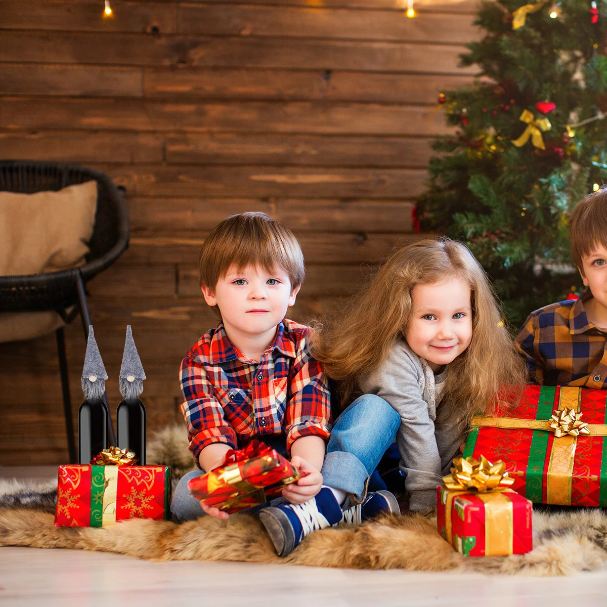 

6Pcs Christmas Wine Bottle Covers Gnome Style Holiday Party Decoration Xmas Bottle Case Wine Protector Festive Table Decor