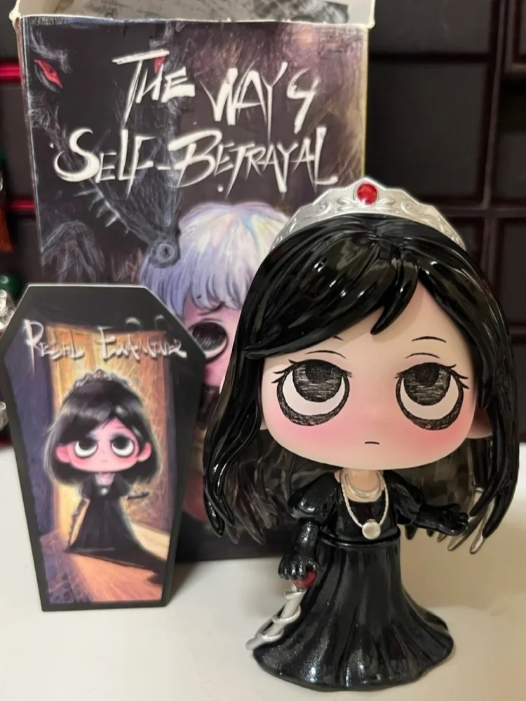 كيكي طريقة الخيانة الذاتية سلسلة اللعب لطيف عمل أنيمي الشكل Kawaii نموذج اللعب مصمم دمية الهدايا العصرية