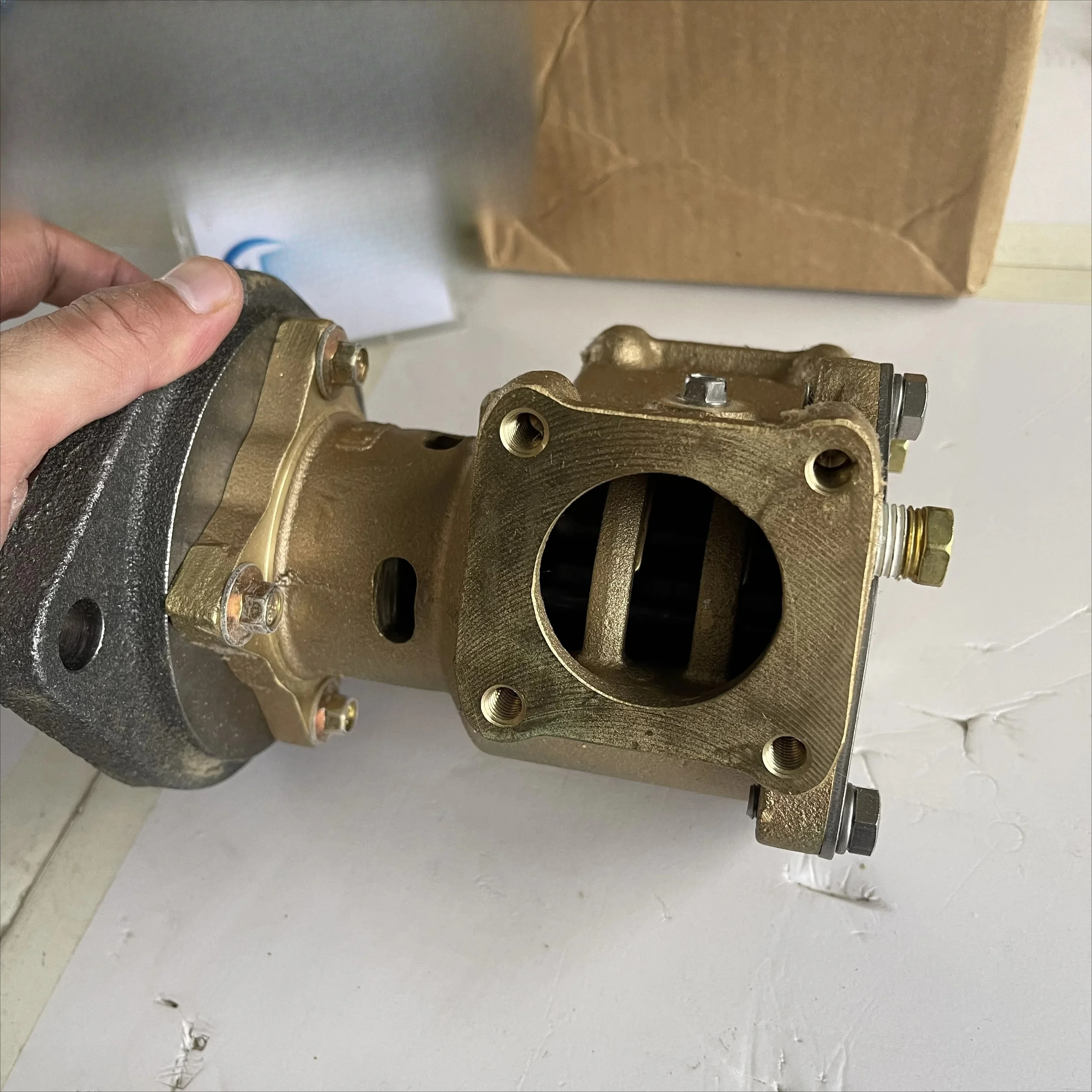 105-4833  1054833     High quality seawater auxiliary pump  Recent hot new spot popular