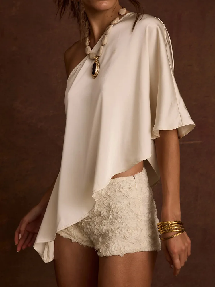 Absobe femmes Sexy épaules dénudées Satin haut irrégulier couleur unie col asymétrique une manches mince T-Shirt décontracté Streetwear