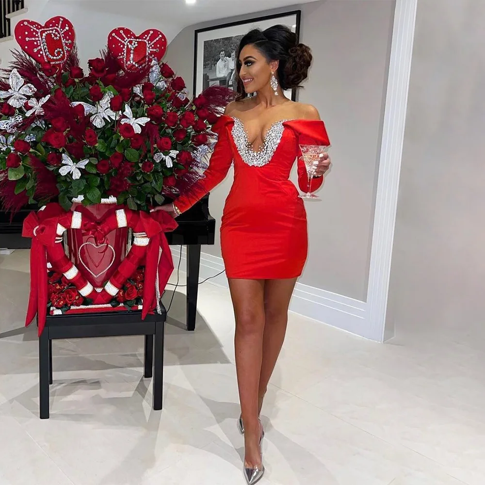 Sukienka koktajlowa z czerwonym kryształem Illusion Mesh Tulle O Neck Mini suknia koktajlowa Off the Shoulder Długie rękawy Damska suknia imprezowa