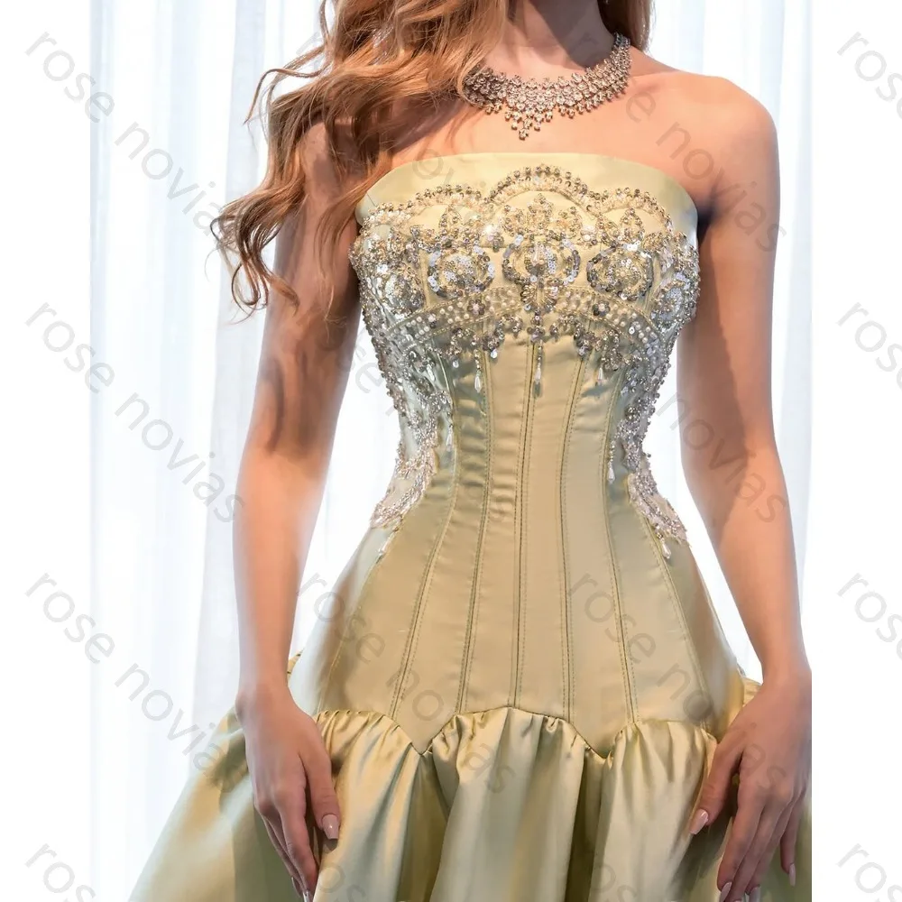 Maßgeschneidertes 2026 Bestseller Salbeigrünes Formelles Kleid Trägerloses Perlenbesetztes Korsett Satin Ballkleid Maxikleid Damen Abendkleid