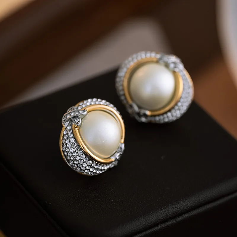 

Pearl Earrings For Women French Style Light Luxury High-end Feeling Rhinestone Earrings New Retro Style Niche Design Earrings