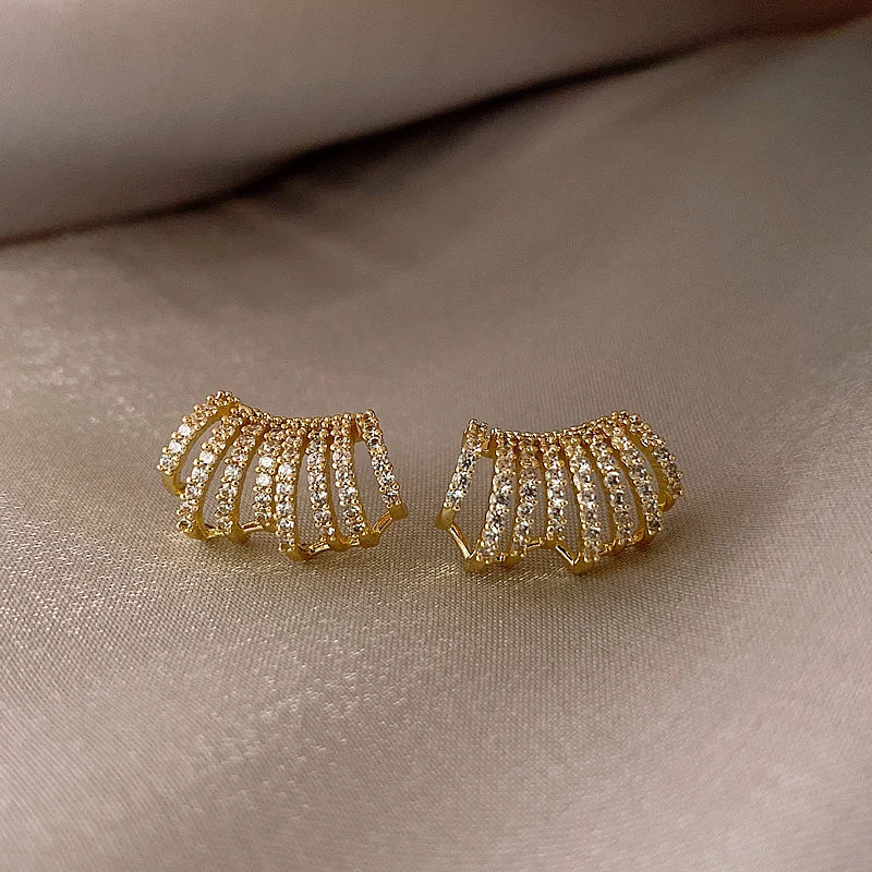 New Fashion Jewelry Design High-level Sense of Multi-layer Micro-inlaid Zircon Claw Shape Exquisite Fairy Earrings for Women