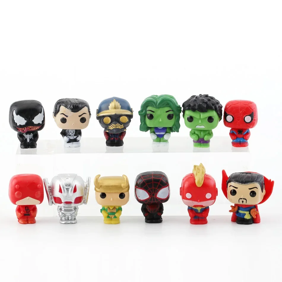 Mini figuras de acción de Marvel, Anime Lilo & Stitch Blind Box, muñeca de Los Vengadores de dibujos animados, escena en miniatura, modelo de decoración, regalos para niños, 24 piezas por juego