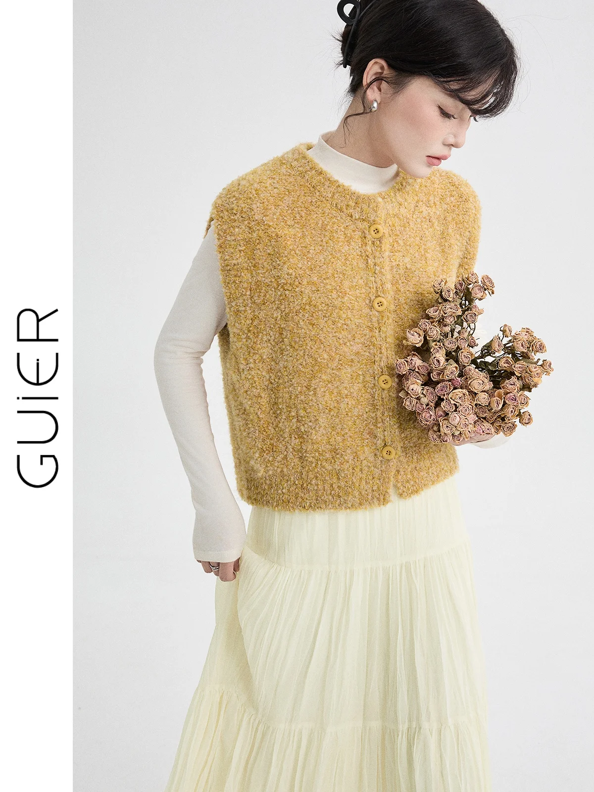 

Guier Knitted Cardigan Women's round Ne Vest Layering Spring 2026 New Retro High-End Open Front Sweater Vest Casual Sle