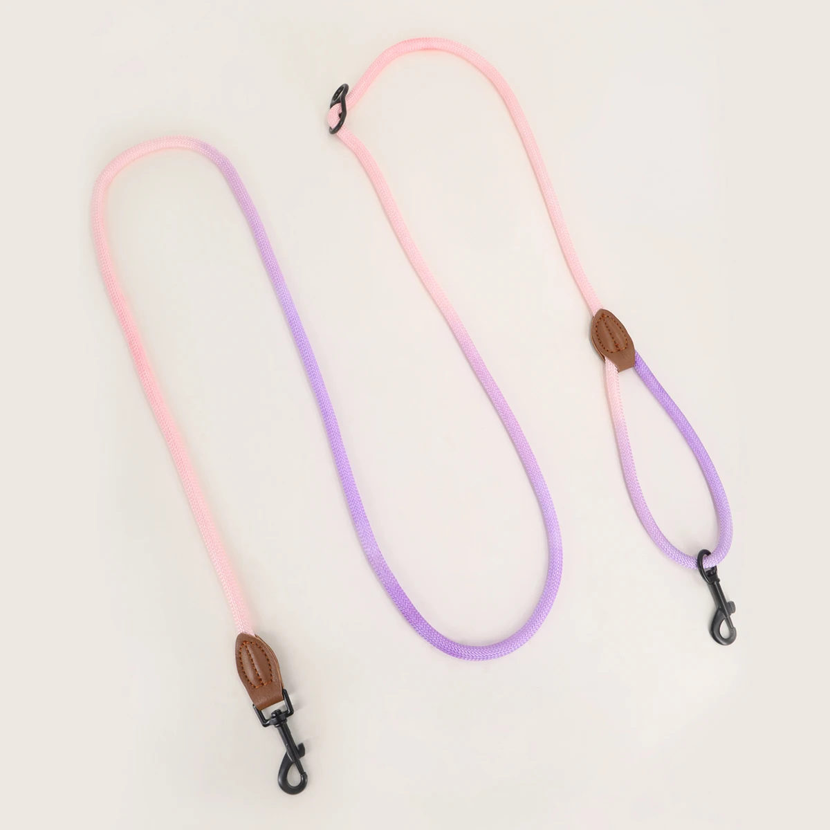 A gradient colorful outdoor multi-functional round rope pet dog handle dog leash