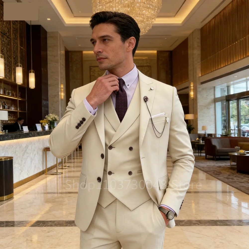 

Slim Groomsmen Smoking Suit 3-Piece Set Formal Wedding Business Jacket Vest Trousers for Party Mens Fashion Tailored Clothing