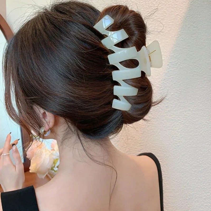 

Fashionable Women'S Hair Claws: Chic Black, White & Brown Designs, Strong Hold For All Hair Types, Great For Any Hairstyle