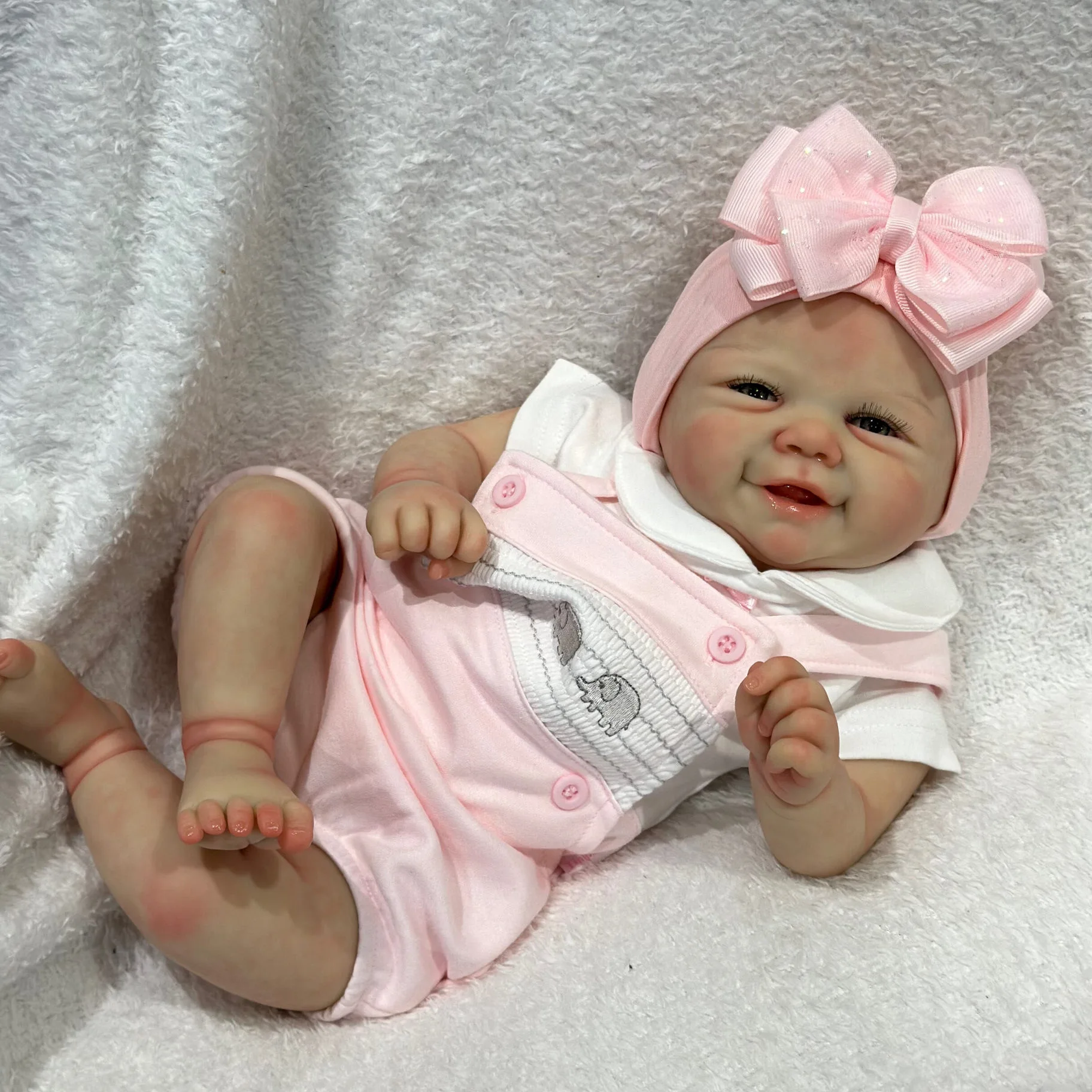 

New 48 cm Reborn Baby Girl Doll With Painted Hair Cloth Body Vinyl Finished Painted Skin Visible Veins Lifelike Newborn Baby Toy