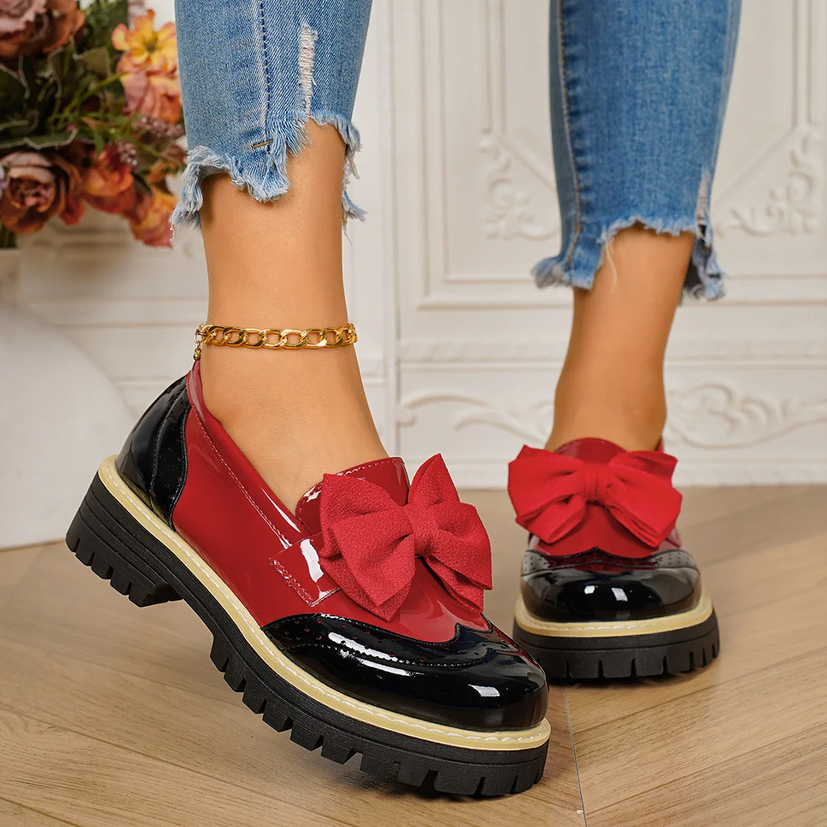 Women's Spring and Autumn Retro Color blocked Round Head Low cut Women's loafers Comfortable Bow British Women's Single Shoes