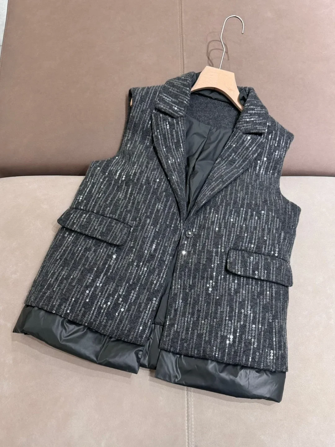 Down Coat for Women 2024 New Autumn Winter Cashmere Sequin Tailored Collar Casual Sleeveless Jacket