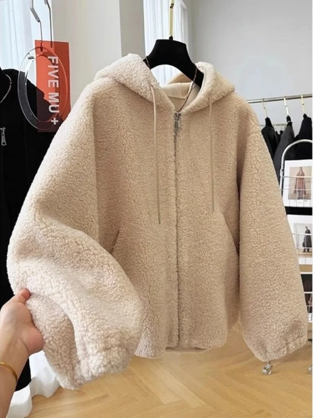 

Korean Sle Faionable Pure Color Hooded Lamb Fur Jaet Autumn Winter New Arrival Versatile Top Small Size Women Suitable