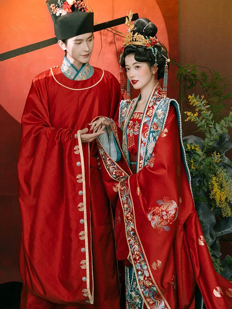 

Back to the Han Dynasty Huacheng's double-work embroidered phoenix crowns and red wedding robes Hanfu dresses women's wear