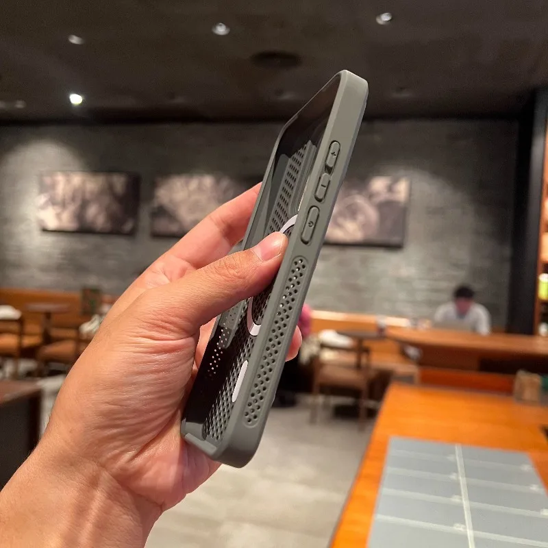 Heat Dissipation Magnetic Case For Xiaomi 17 Case Honeycomb Vent Hole Wireless Charge Cover For Xiaomi Mi 17 Shell Shockproof view 6