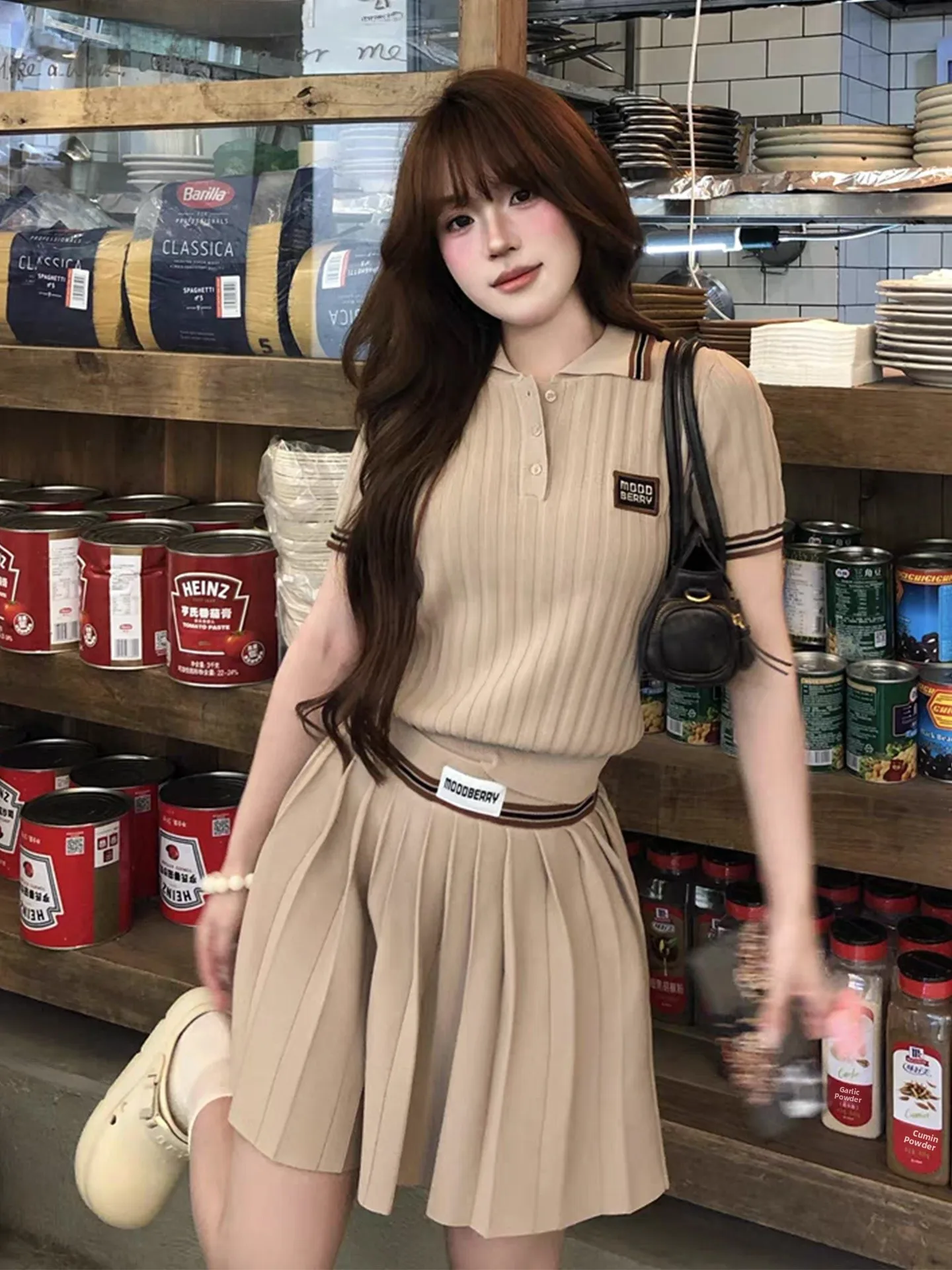 

Summer New Women's Miu Ne ort Sve T-irt And A-Line Skirt Two-Piece Set College Sle f Skirt Faionable Ens...