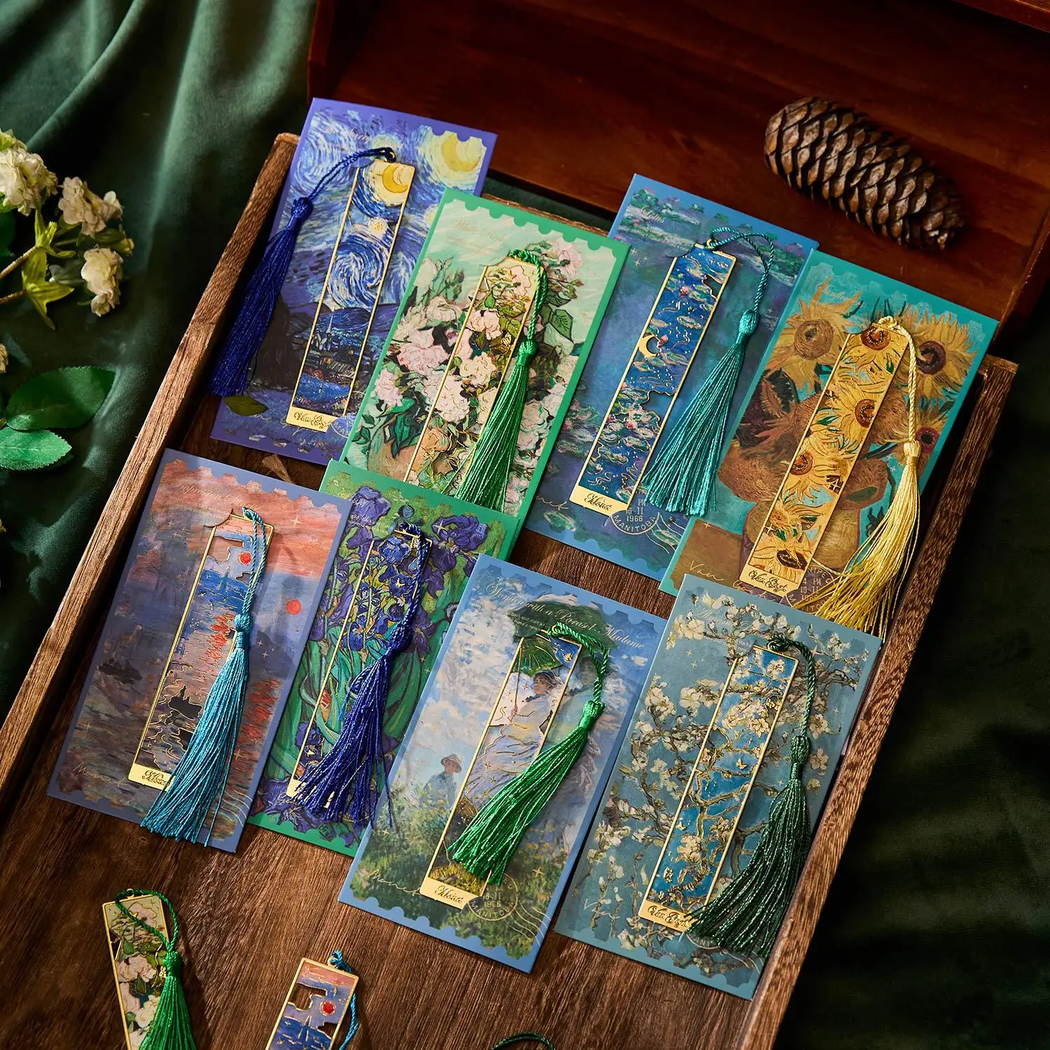 Metal Bookmark, Retro Famous Painting Book Clip, Creative Reading Marker Hanging Decor for Journal