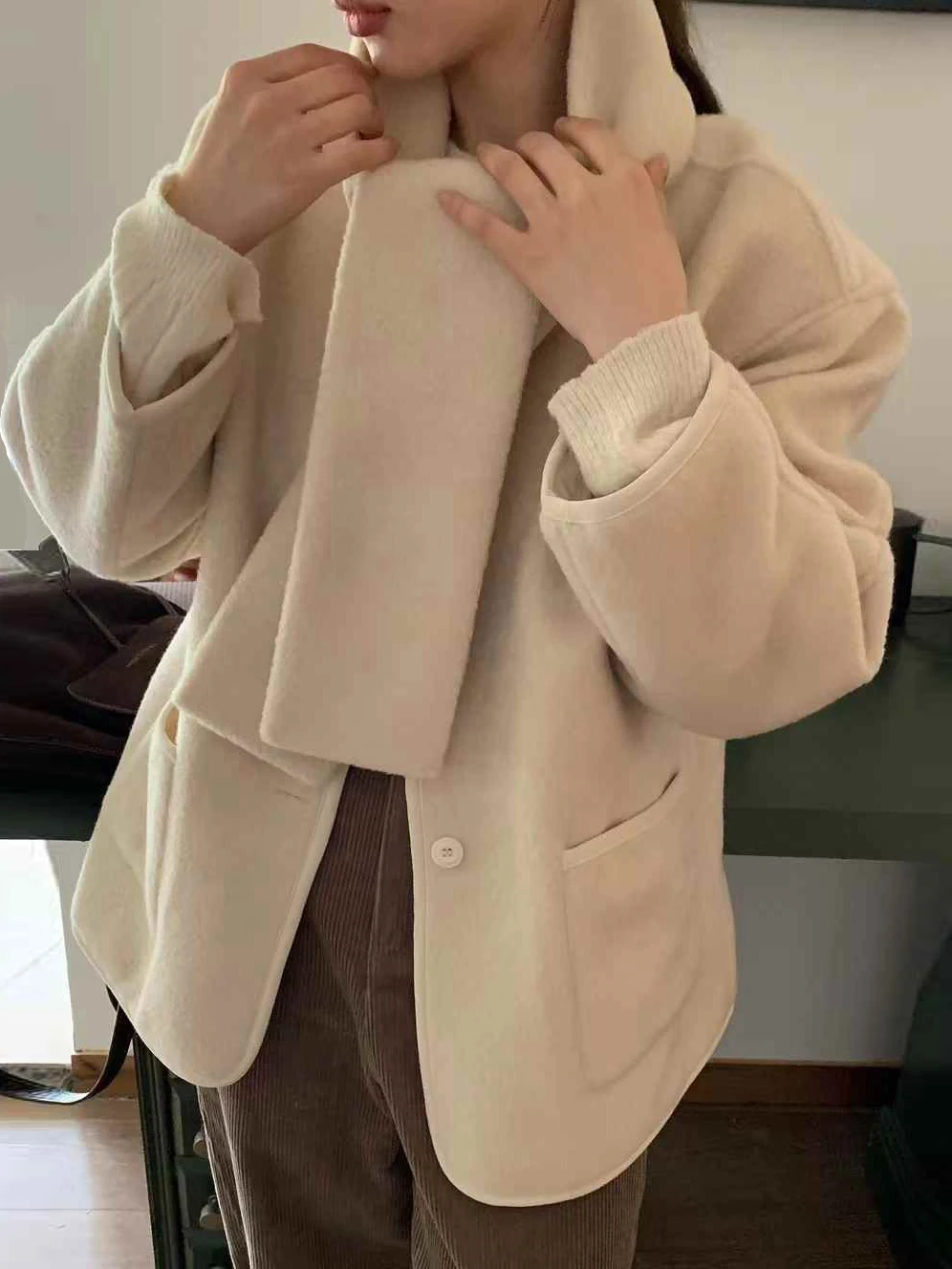 الكورية Sle جولة Ne الفراء Jaet المرأة شتاء جديد Faion لطيف مطابقة وشاح فضفاض صالح معطف الجلود والفرو