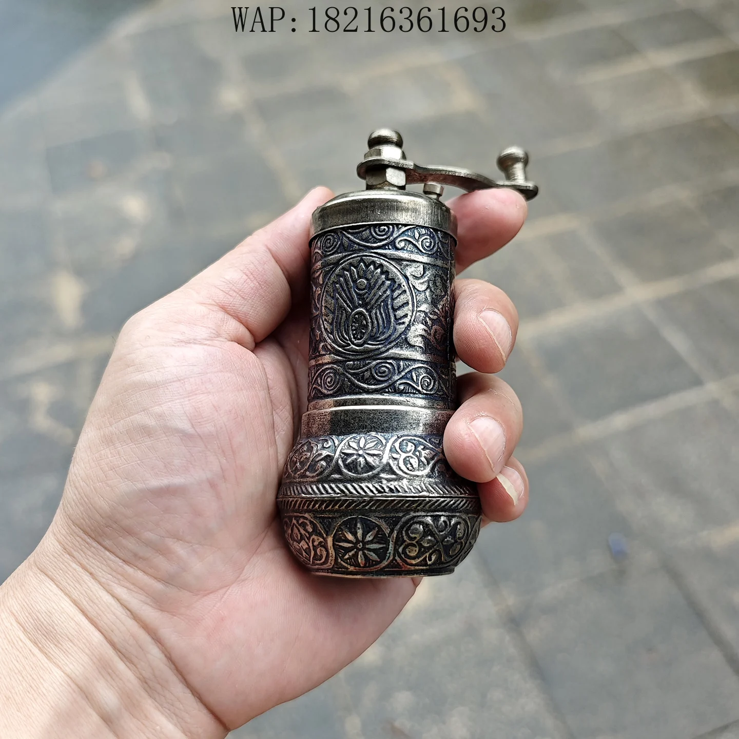 Store 2055   Vintage Manual Grinder, Premium Coffee Grinder