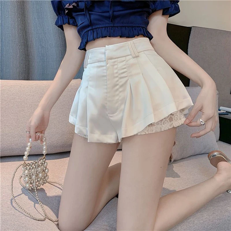 

GIDYQ Lace Patchwork Super Shorts Women Korean Fashion Casual High Waist Mini Shorts Ladies Summer Slim All Match White Shorts