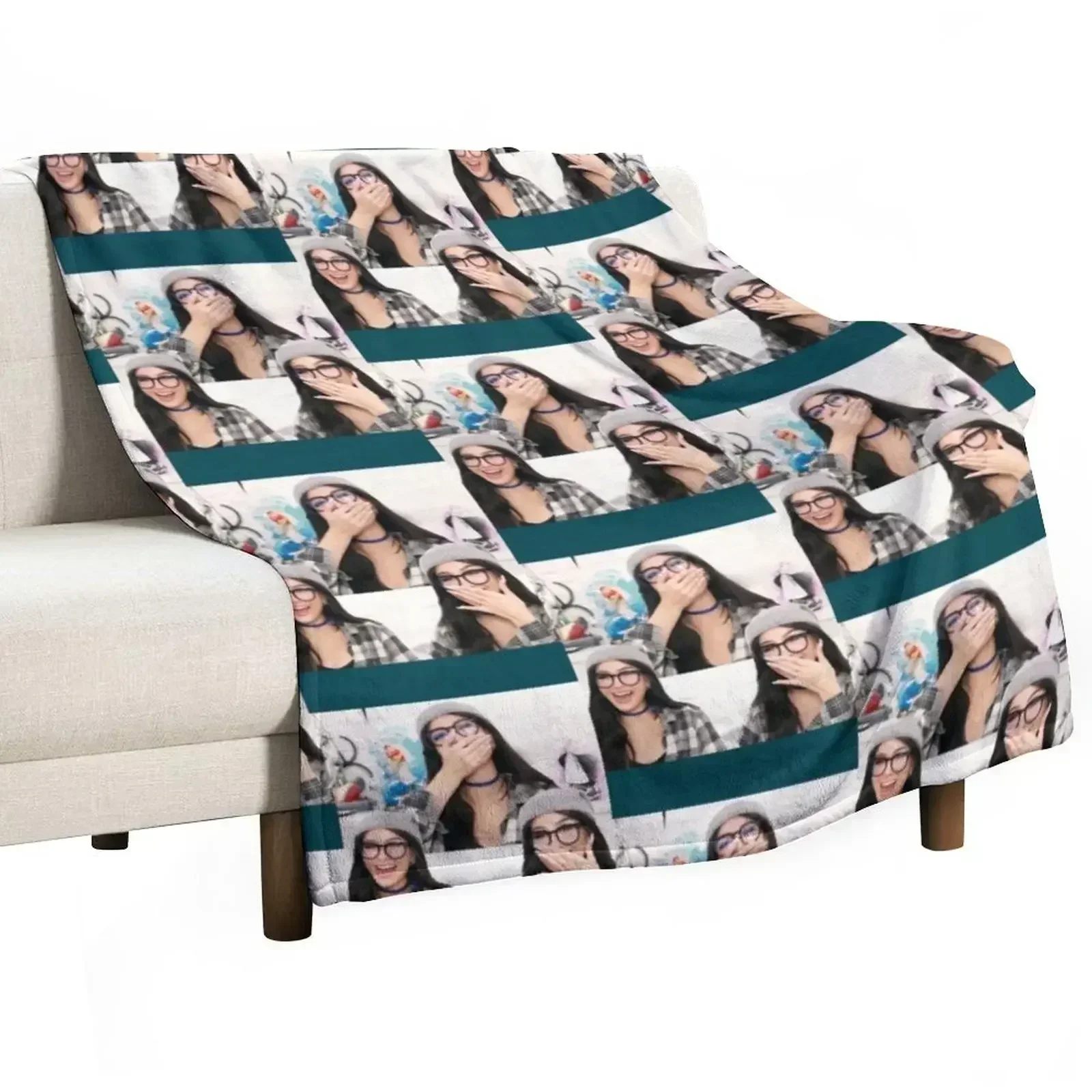 Sssniperwolf laughing collage Throw Blanket Large Personalized Gift Decorative Sofa Luxury St Blankets