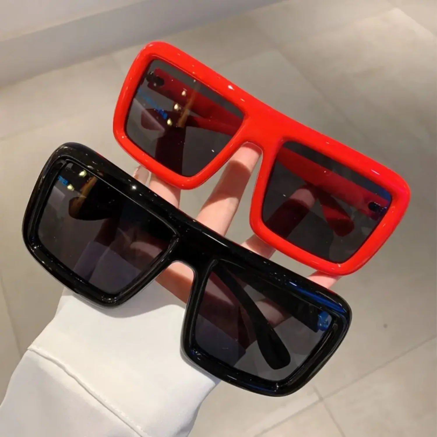 

Square Sunglasses Women Men Trendy Punk Big Thick Frame Sun Glasses Fashion Lady Shades UV400 Protection Eyewear