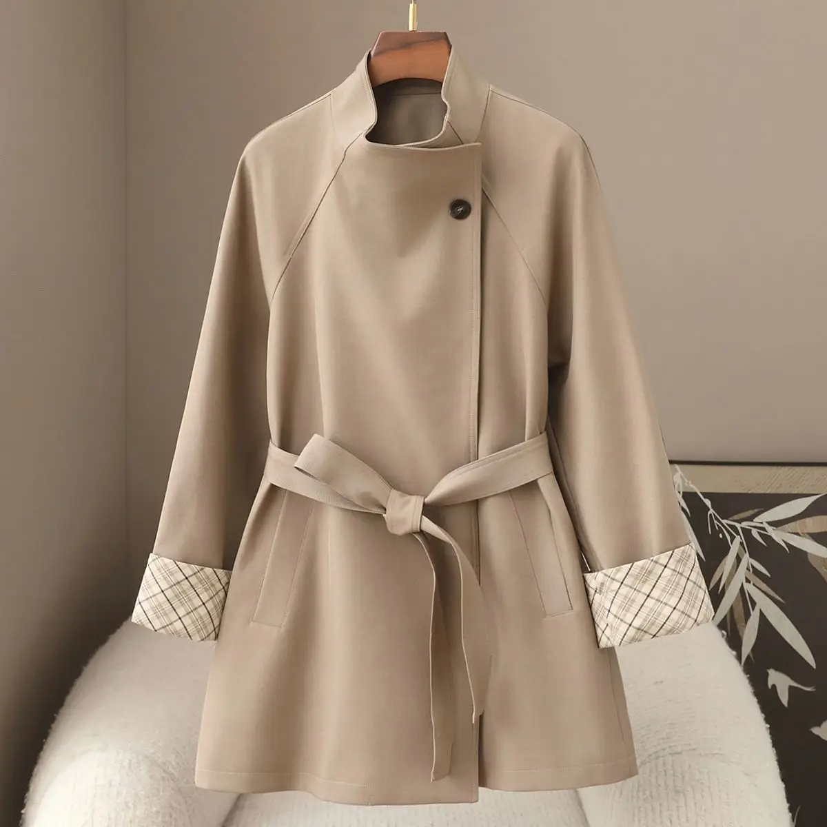 

Spring New Design Splicing Windbreaker British Jacket Slimming Mid Length Coat