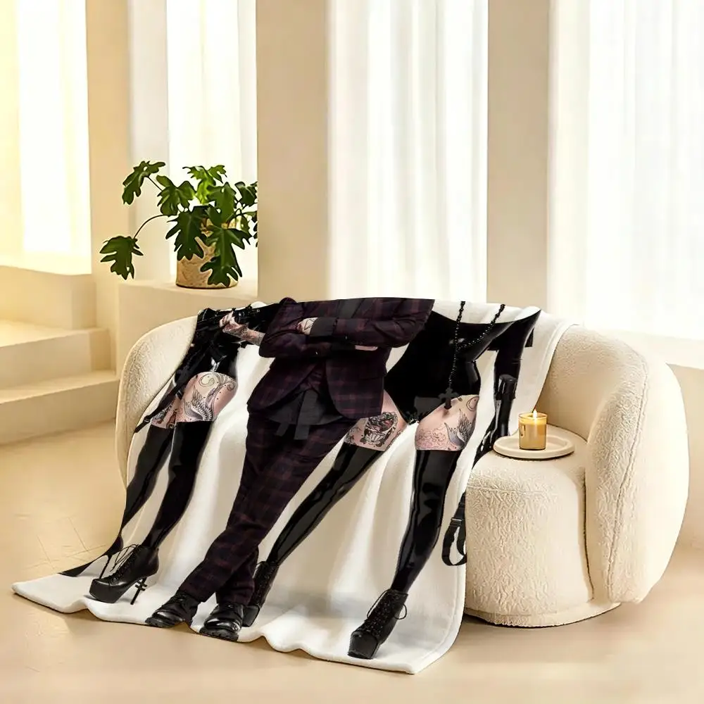 Marilyn Manson Singer Throw 240g flannel blanket, suitable for sofas, beds, offices,  exquisite gift blankets