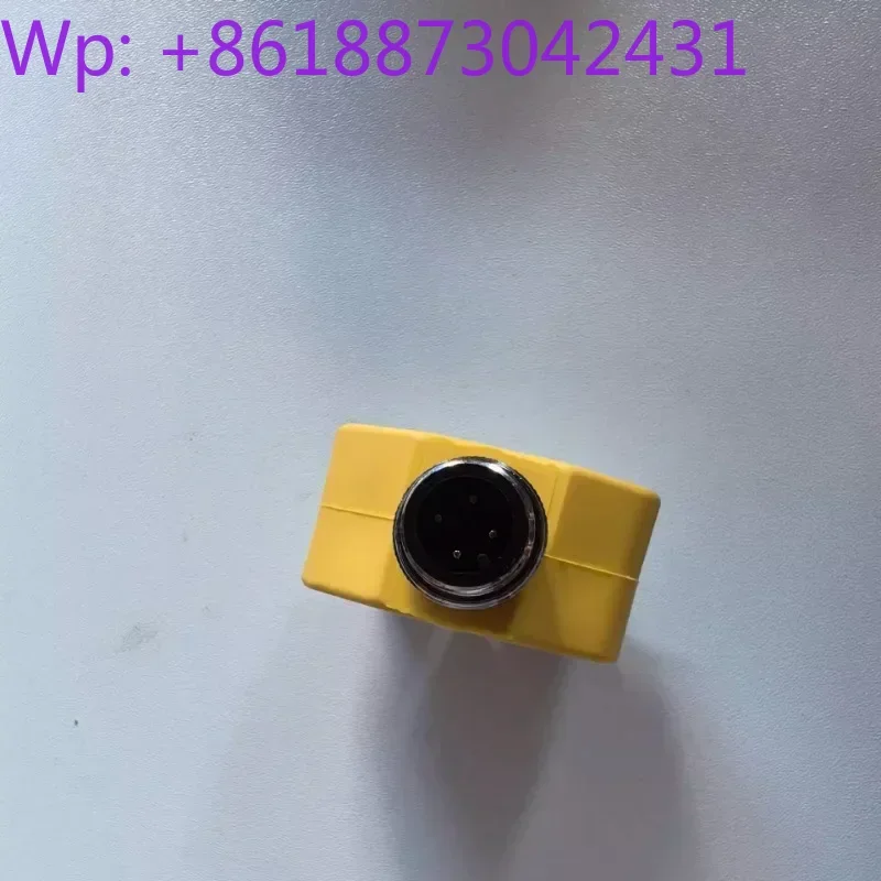 Authentic GSEE YWZ4-2EK3/HYE 10086012 three plug/three-way Y-shaped splitter  1PCS