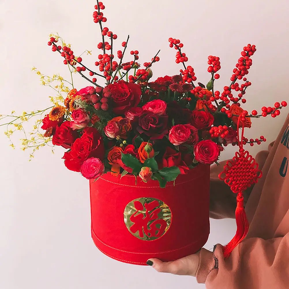 1Pcs Fu Character Embracing Bucket Chinese New Year Flower Arrangement Container Desktop Flower Holder Elegant Home Decor Gift
