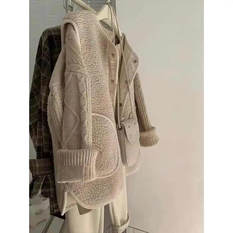 Corduroy Lamb's Wool Vintage Warm Thicked Vests New Sleeveless Short All-match Slim Trendy Hot Sell Women Coats