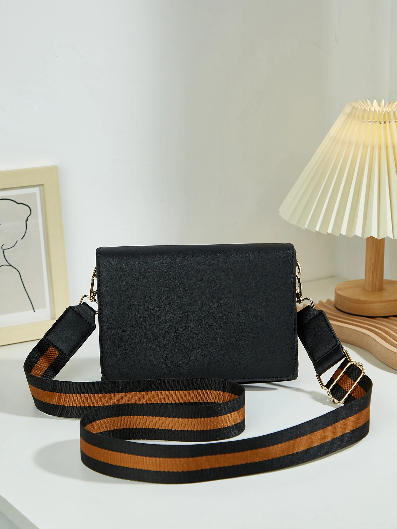 

Новый стиль, однотонная женская универсальная модная сумка через плечо и через плечо в минималистском стиле с широким ремнем