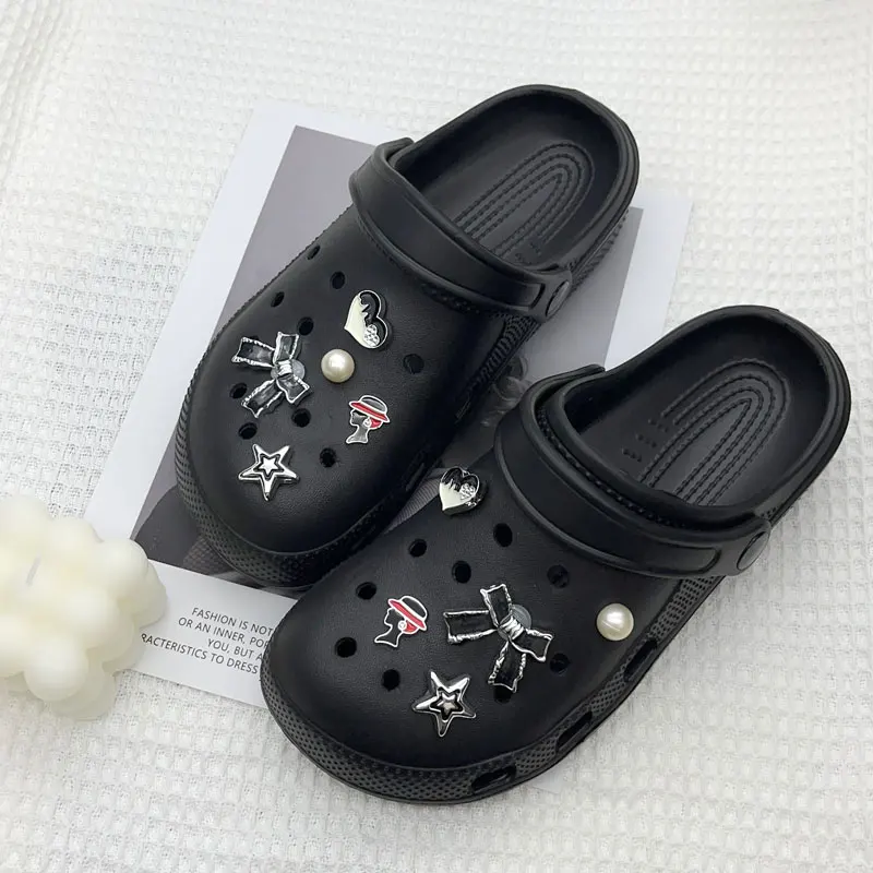 Ensemble d'accessoires haut de gamme en argent, breloques de chaussures pour décorations Crocs, sandales de jardin, pantoufles, sabots, épingles, cadeau pour fille