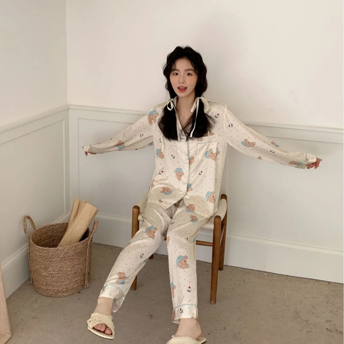 

Polka dot bear pajamas, cute and sweet women, Korean cartoon, lazy at home, imitation silk home clothes, spring