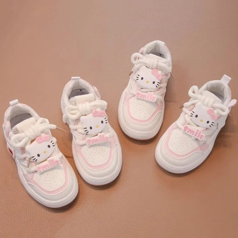 Sanrio Kawaii Hello Kitty Studente Scarpe sportive casual Anime Cartoon Dolce moda Squisito bell'aspetto Scarpe da ginnastica basse per ragazze