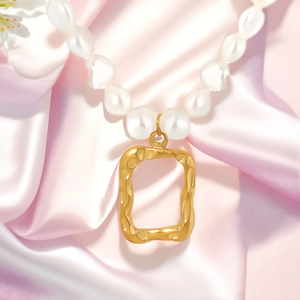 

Women's Necklace Natural Freshwater Pearl Square Hollow Embossed Pendant Titanium Steel Lock Chain Fashionable Jewelry Accessory