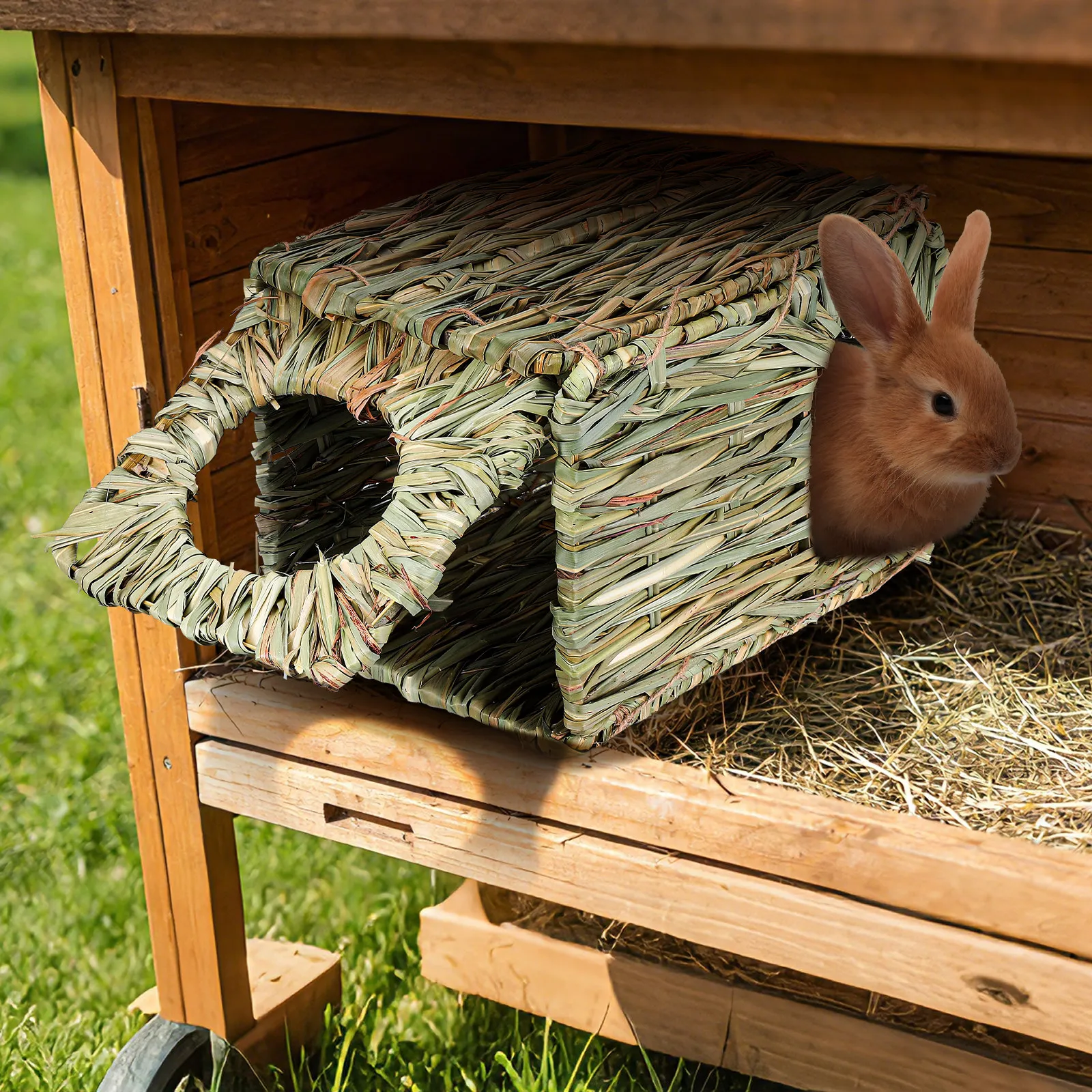 Hand Woven Straw Rabbit Nest for Small Pets Hamster Bunny Chinchilla Natural Hideout Bed Indoor Outdoor Comfortable Chewable