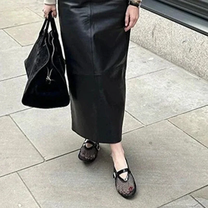 New Summer Mesh Hollow Sandals Women Flats Shallow Loafers New Beach Walking Designer Shoes Comfort Retro Female Plus Size 42