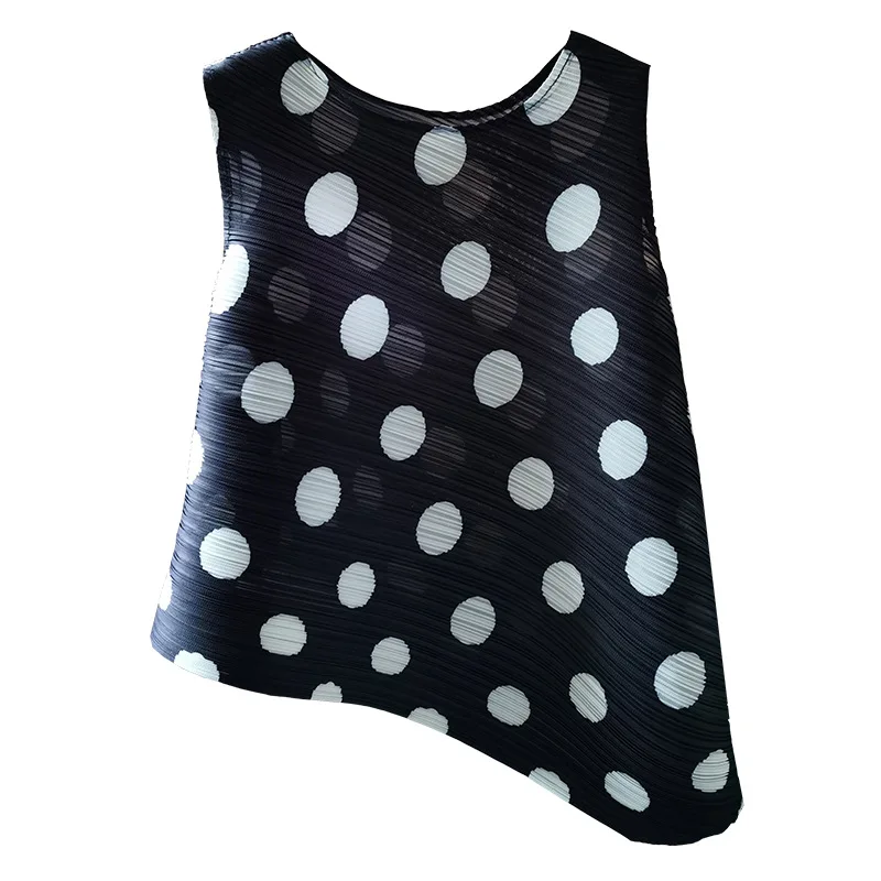 Polka dot printed pleated top for women\'s casual loose fitting irregular sleeveless vest T-shirt   clothes for women