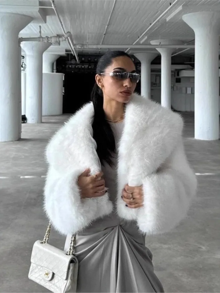 Winter Fluffy High Quality Women's Eco Fur Coat White Comfortable Long Hair Mink Fur Coat For Female Lady Atificial Fur Jacket