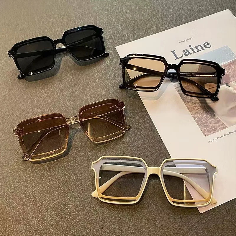 Fashion Retro Square Frame Sunglasses Anti-UV Travel Glasses High Quality Large Woman Eyewear UV400 Gafas Beautiful